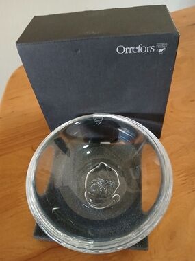 Orrefors Kostaboda  Vintage 5 Inch Crystal Bowl With Embossed Santa Motif